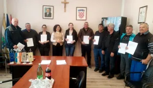 Uručivanje ugovora za rad udruga u Općini Lovas 
