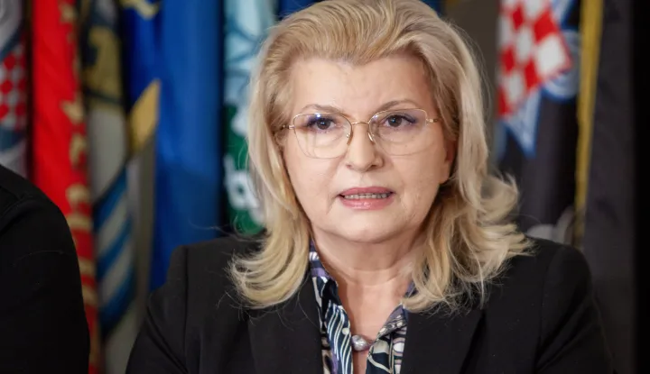 Zagreb, 6.3.2026 - Udruge hrvatskih branitelja, logora&scaron;a i stradalnika Domovinskog rata održale su konferenciju za medije na temu "Apel hrvatskim glazbenicima i sporta&scaron;ima - Ne nastupajte u dvoranama u kojima su bili koncentracijski logori". Na slici Zorica Gregurić.Foto Hina/ Sa&scaron;a KOLJAN/ sk