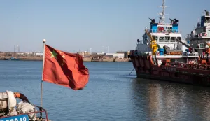 epa11876645 Oil ships are docked at the Tianjin port, China, 05 February 2025. The US imposed on 04 February a 10 percent tariff on Chinese goods, to which China responded with countermeasures of a 15 percent tariff on US coal and liquified natural gas; and a 10 percent tariff on US crude oil, agricultural machinery, large-displacement cars and pickup trucks, to take effect on 10 February. EPA/JESSICA LEE