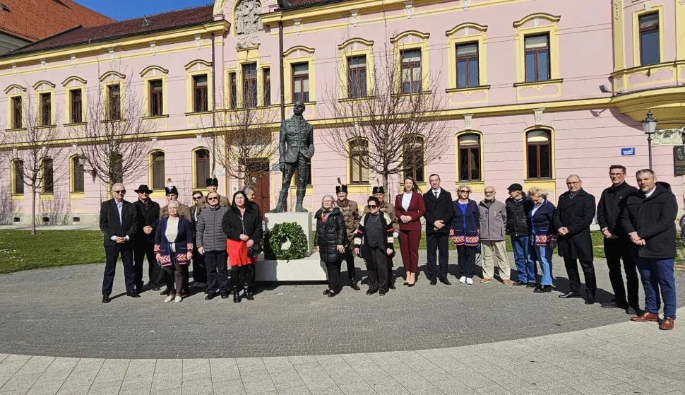 VINKOVCIU Vinkovcima je obilježena 215. godi&scaron;njica rođenja i 130. godi&scaron;njica smrti bana Josipa &Scaron;okčevića, jedne od najznačajnijih osoba hrvatske povijesti u kritičnim trenucima razvoja Monarhije između 1859. i 1867. godine, slažu se povjesničari.9. 3. 2026.