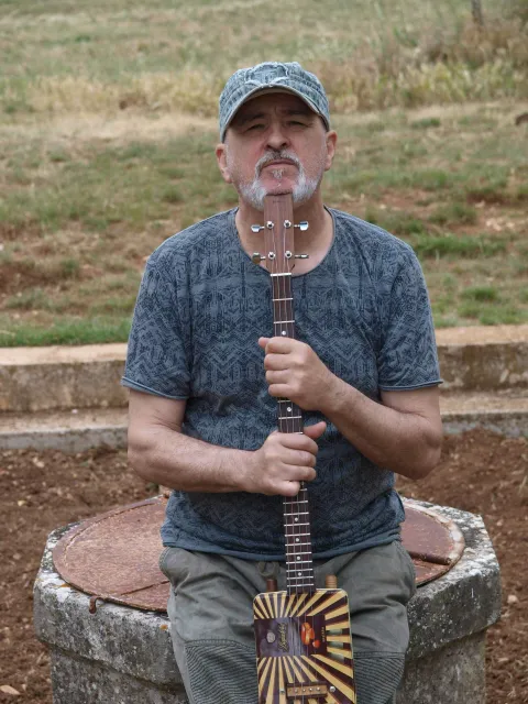 Edi Maružin: Upao sam u kreativno razdoblje, u kojem sviram, pjevam, pi&scaron;em