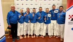 Katiji &Scaron;egavčić zlato i srebro, bronce u katama za Esseker i Karate akademiju