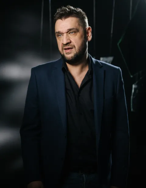 Goran Bo&scaron;ković, Fluentes