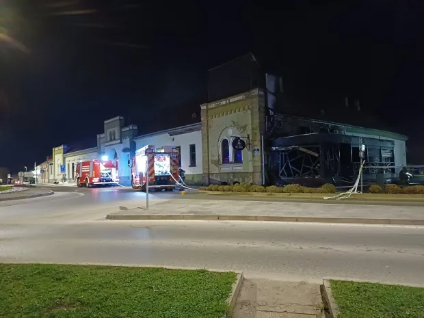 Izgorio noćni klub Mr. Jack u Virovitici