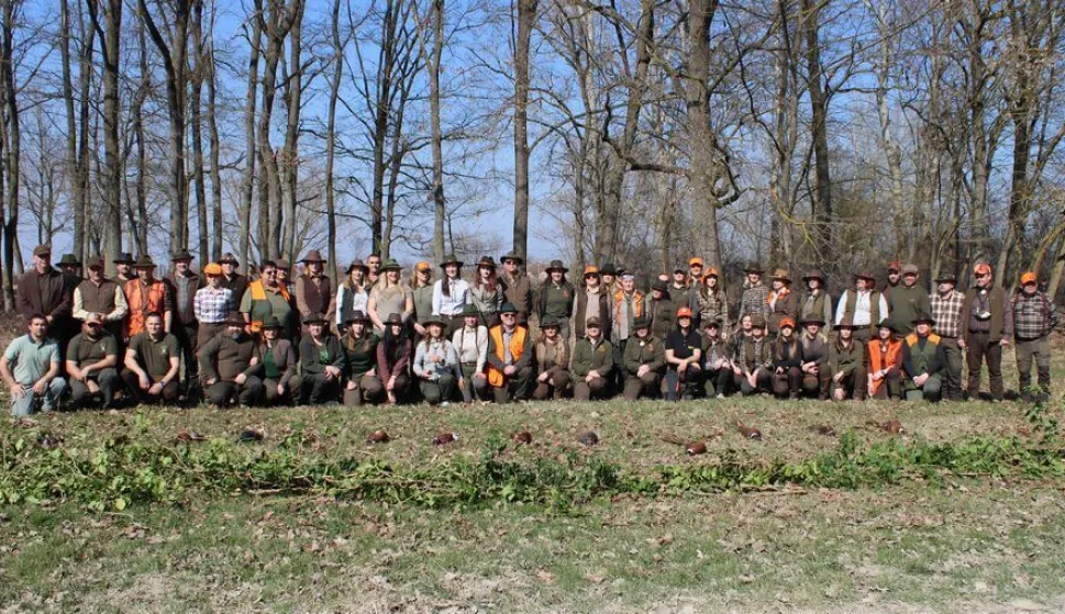 Damski lov u Prkovcima