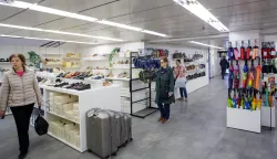 Zagreb, 12.03.2026. - Nakon duljeg razdoblja zatvorenih vrata, prostor robne kuće Nama u Radićevoj otvorila ja vrata kupcima koji će moći razgledati odjele ženske konfekcije.foto HINA/ Sa&scaron;a Koljan/ skpotro&scaron;ači, ilustracija. kupci