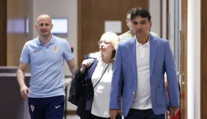 Zagreb, 26.05.2024 - Tiskovna konferencija izbornika Hrvatske nogometne reprezentacije Zlatka Dalića pred okupljanje reprezentacije i put u Rijeku na pripreme za Euro 2024. Na slici Zlatko Dalić, Tomislav Pacak, Iva Olivari.foto HINA/ Damir SENČAR/ ds