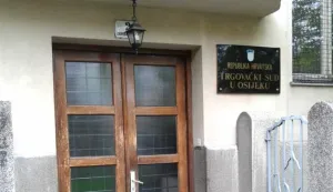 ?Trgovački sud u Osijeku,listopad 2013------2xcolor osijek