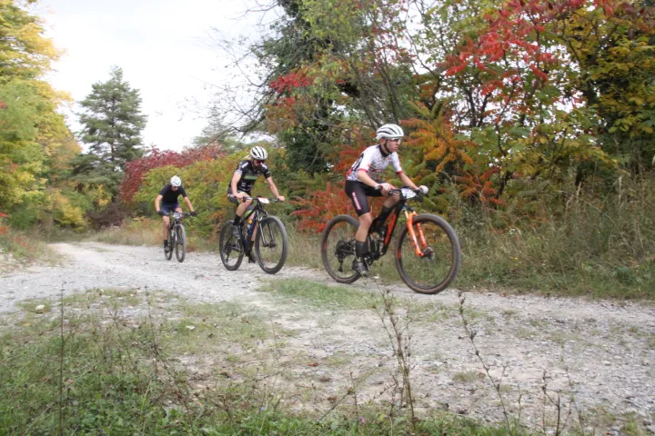 Orahovački kraj nudi dva jezera, &scaron;umovite planine, staru dama Ružica grad i zov adrenalina