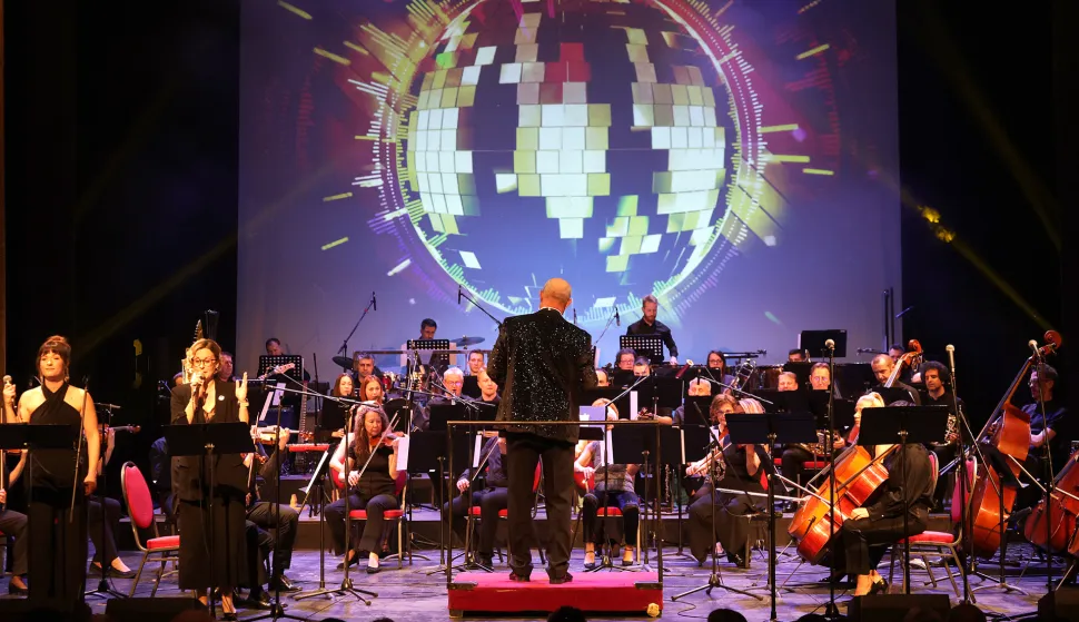 Osijek, 13. 03. 2026., HNK, Pop-rock rapsodija, premijera, Mladen Tutavac - dirigent, Vestić; Medić SNIMIO BRUNO JOBST