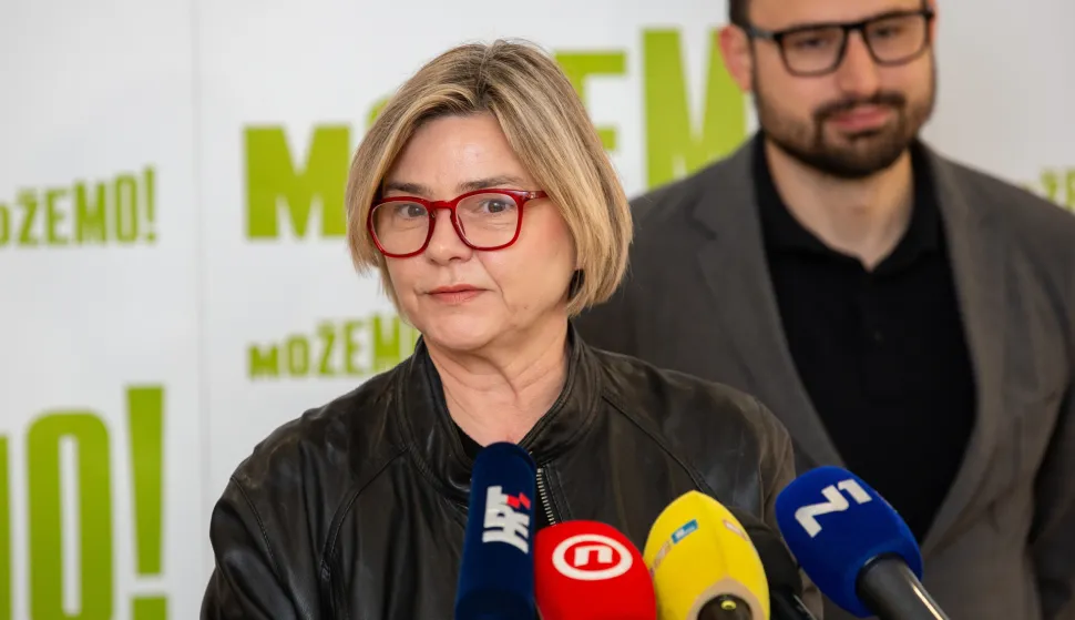 Zagreb, 15.3.2026.- Konferencija za medije koju su održali saborski zastupnici Možemo! Sandra Benčić i Marin Živković povodom negativne odluke o arbitraži u sporu s MOL-om i Ugovoru o energetskoj povelji.Na fotografiji Sandra Benčić.foto HINA/ Luka &Scaron;ANGULIN/ l&scaron;