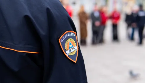 Osijek, 11. 2. 2026., Podizanje zastave 112, Civilna za&scaron;titacivilna za&scaron;tita; zastava; 112; ilustracija; logo