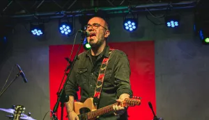 Kensington Lima, Josip Radić