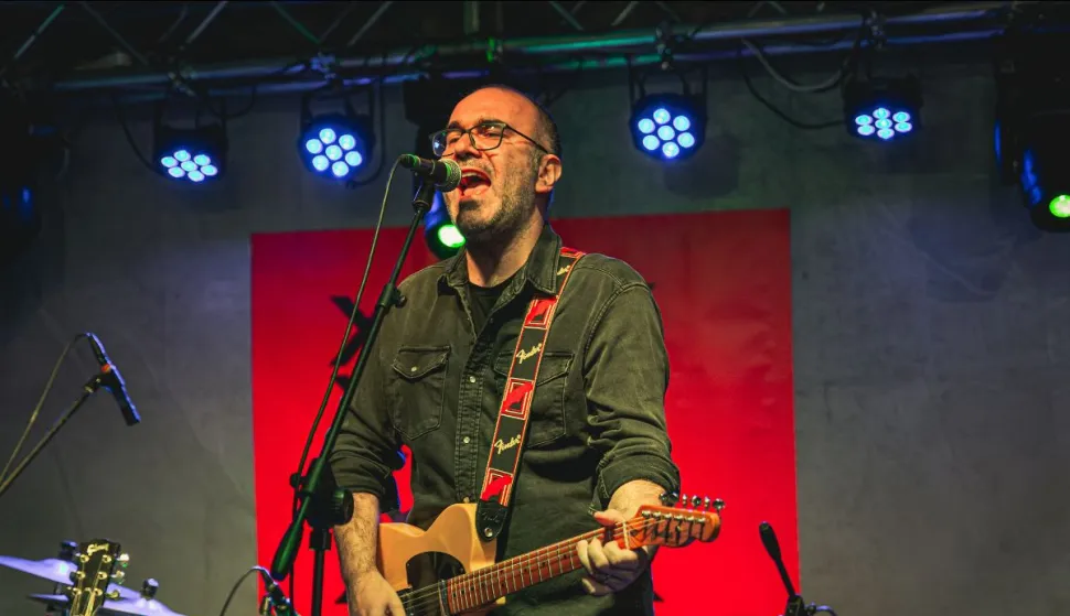 Kensington Lima, Josip Radić