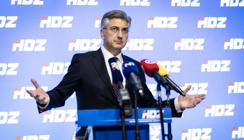 Zagreb, 16.03.2026 - Zajednička sjednica Predsjedni&scaron;tva i Nacionalnog odbora HDZ-a. Na slici Andrej Plenković daje izjavu za medije nakon sjednice.Foto Hina/ Dario GRZELJ/ dag