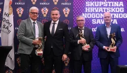 Belu Trofej podmlatkafoto: Drago Sopta/HNS