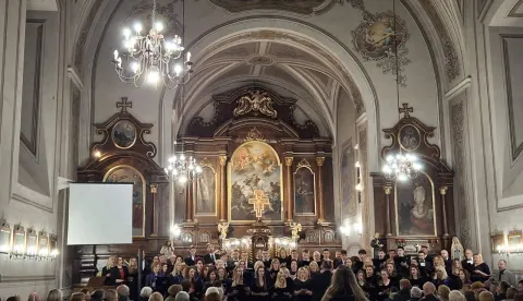 Molitveno ozračje i ljepota glazbe u izvedbi triju zborova