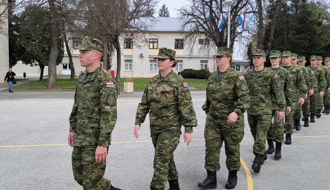 Požega, 20.03.2026. - Svečana prisega ročnika na temeljnom vojnom osposobljavanju. foto HINA/ Nikola BLAŽEKOVIĆ/ ml