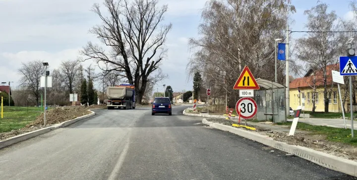 Belom Manastiru je južni krak obilaznice nužnost