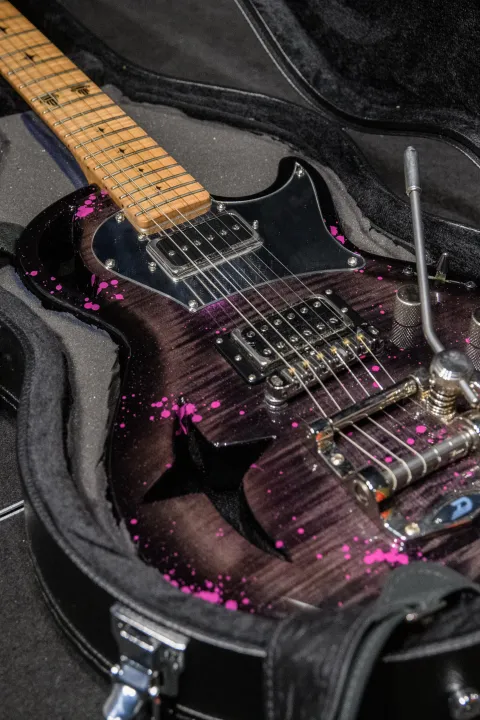 Jurica Urbanek graditelj gitara: Glazbenici sami biraju stil, a ja samo pratim njihovu priču i emocije