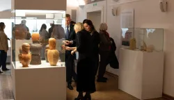 Osijek, 20. 3. 2026., Izložba Etru&scaron;čani s nestale rijeke -Lica i mitovi iz muzeja u Chiusiju i Chiancianuetru&scaron;čani; izložba; eksponati; AMO; Arheolo&scaron;ki muzej Osijek; kultura; povijest