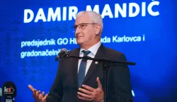 Karlovac, 13.03. 2026. - U Gradskom kazali?tu "Zorinu domu" u Karlovcu sve?ano je obilje?ena 36. godi?njica osnutka HDZ-a u Karlovcu i Karlova?koj ?upaniji. Sve?anosti je nazo?io i Andrej Plenkovi?. Na slici Damir Mandi?.foto HINA/ Mladen VOLARI?/ ik