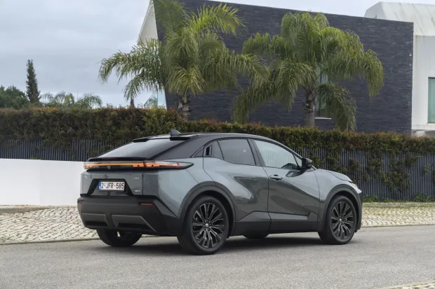 Toyota C-HR+
