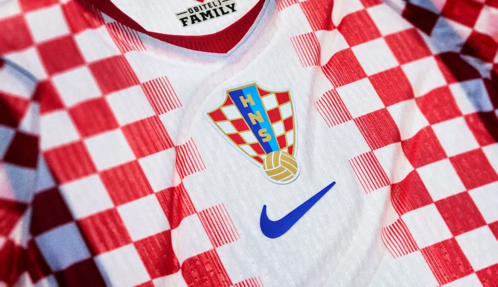 Zagreb, 23.3.2026.- Hrvatski nogometni savez i tehni?ki partner Nike predstavili su nove dresove hrvatske nogometne reprezentacije, u kojima ?e Vatreni nastupiti na ovogodi?njem FIFA Svjetskom prvenstvu koje ?e biti odr?ano u Kanadi, SAD-u i Meksiku. foto HINA/ HNS/ ua