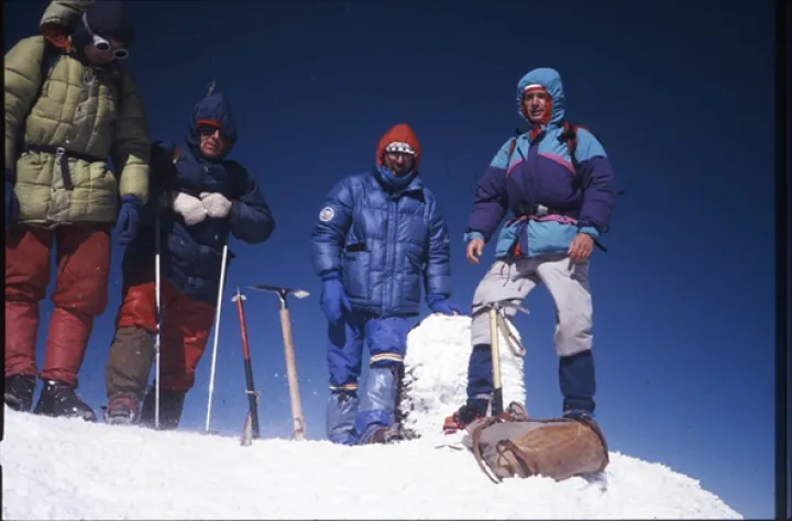 Prva slavonska visokogorska ekspedicija 1990. je osvojila Elbrus na Kavkazu