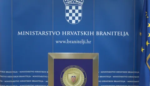 Zagreb, 06.12.2023. - Konferencija za medije povodom Zakona o izmjenama i dopunama Zakona o hrvatskim braniteljima iz Domovinskog rata i članova njihovih obitelji, koji je danas na drugom čitanju u Hrvatskom saboru. Govorio je ministar hrvatskih branitelja Tomo Medved. Na fotografiji vizual Ministarstva branitelja. foto HINA /Zvonimir KUHTIĆ/ kuzo