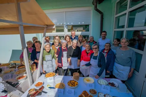 slakovci okusi pro&scaron;losti