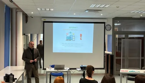 Brlas o opasnostima interneta skrivenima u zabavi