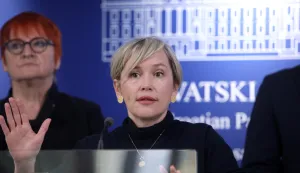 Zagreb, 25.03.2026 - Konferencija za medije Kluba zastupnika Možemo! na temu: "Istražno povjerenstvo o femicidima &ndash; propusti institucija plaćeni su životima žena". Na fotografiji Ivana Kekin.foto HINA/ Denis CERIĆ /dc