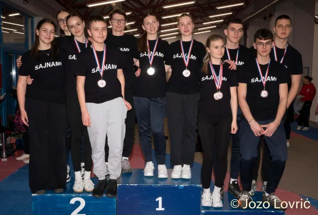 SAJNAMIJU 9 MEDALJA NA DRŽAVNOM PRVENSTVUU TAEKWONDO FORMAMAUSTUPLJENA FOTOGRAFIJA