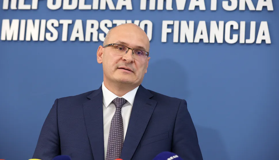 29.08.2022., Zagreb - U Ministarstvu financije odrzana je konferencija za medije na kojoj su izjave dali sef Ureda za sprjecavanje pranja novca Ante Bilus, ravnatelj Porezne uprave Bozidar Kutlesa i ministar financija Marko Primorac.  Photo: Goran Stanzl/PIXSELL