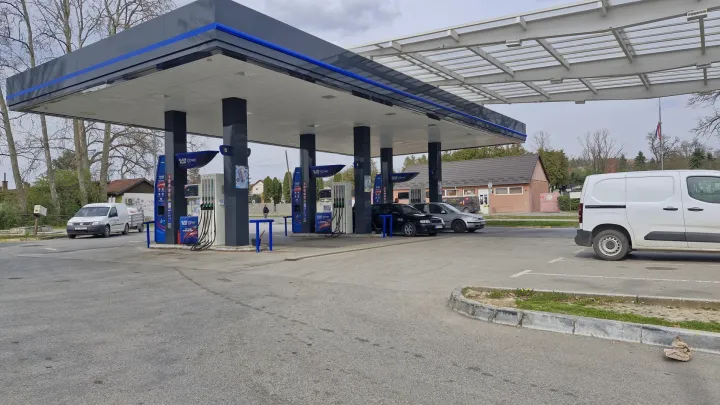 Mađarska opsada hrvatskih trgovina: "Kada u trgovini vidim da netko gura prepuna kolica, siguran sam da su Mađari"