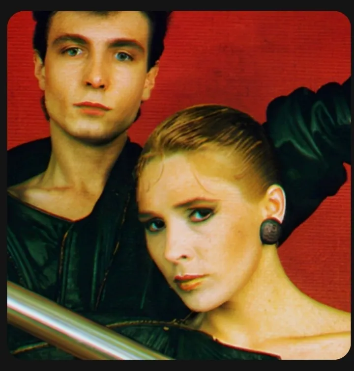 Legendarni electro-pop duo Denis & Denis nakon 44 godine kreću svoju posljednju turneju.