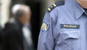 17.04.105., Split - Policija, automobi i policijske oznake.Photo: Ivo Cagalj/PIXSELL------2 stupca colornovosti