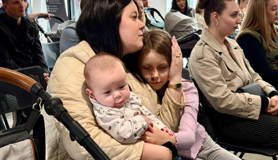 VINKOVCIGradska je uprava&nbsp;jednokratnom novčanom potporom&nbsp;i prigodnim darovima obradovala&nbsp;roditelje 40 beba&nbsp;rođenih u ovoj godini.ožujak 2026.