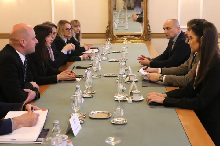 Osijek 27. 03. 2026, Trg Ante Starčevića 2, Županija. Tomislav Ćorić, Ministar financija RH i Ivan Anu&scaron;ić, Ministar obrane kod županice Nata&scaron;e Trami&scaron;ak. Josip Miletić, Nata&scaron;a Trami&scaron;ak, Goran Ivanović, Ivan Anu&scaron;ić, Tomislav Ćoprić. Zatvoreni sastanak i izjave nakon njega.snimio GOJKO MITIĆ