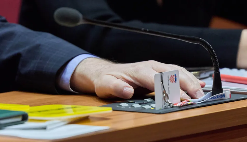 Zagreb, 27.03.2026. - Saborski zastupnici glasaju o raspravljenim točkama.Na fotografiji zastupnmici glasaju o raspravljenim točkama.foto HINA/ Edvard &Scaron;U&Scaron;AK/ es