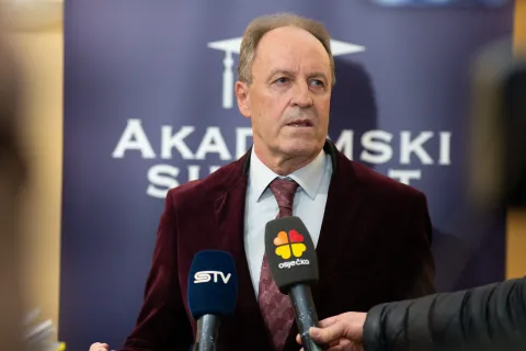 Osijek, 27. 3. 2026., Visoko obrazovanje na stranputici - okrugli stol, Knjižara NovaMiljenko &Scaron;impraga; visoko obrazovanje; okrugli stol; obrazovanje; akademski sindikat