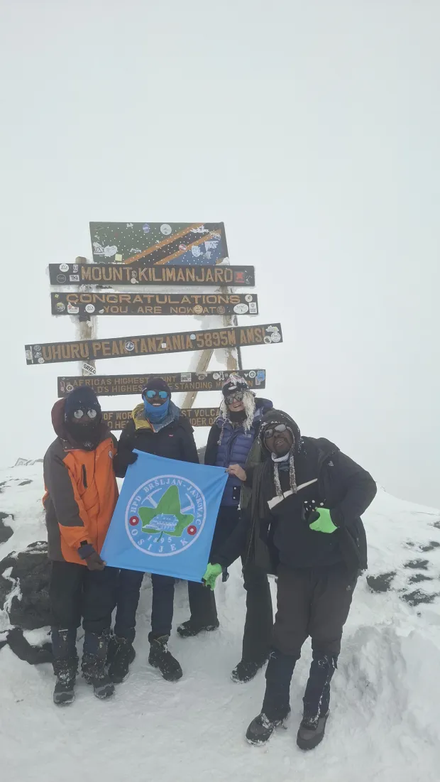 IVANA ZUKOVIĆ PLANINARKA KILIMANDŽARO