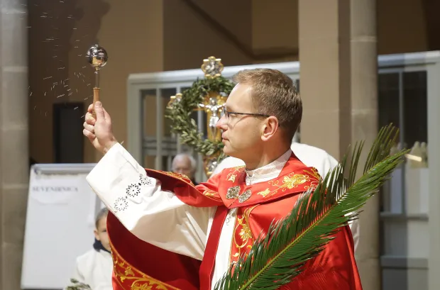 Osijek, 29 03. 2026., Konkatedrala, Cvjetnica, Cvjetnica 2026, sv. misa, misa, Matej Glavica - župnik  SNIMIO BRUNO JOBST