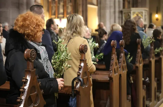 Osijek, 29 03. 2026., Konkatedrala, Cvjetnica, Cvjetnica 2026, sv. misa, misa, Matej Glavica - župnik  SNIMIO BRUNO JOBST