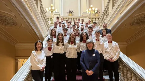 Zlatni juniorski orkestar Slavonskog tambura&scaron;kog dru&scaron;tva Paje Kolarića u zlatnom Pragu