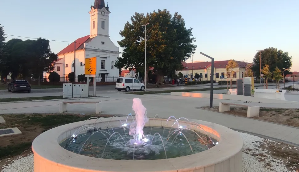 U centru Babine Grede, kolovoz 2025.snimila Marija Le&scaron;ić Omerović