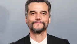 MUSEUM ROW, MIRACLE MILE, LOS ANGELES, CALIFORNIA, USA - MARCH 15: Wagner Moura wearing Zegna arrives at the 2026 Vanity Fair Oscar Party (98th Annual Academy Awards) Hosted By Mark Guiducci held at the David Geffen Galleries at the Los Angeles County Museum of Art (LACMA) at 5905 Wilshire Blvd on March 15, 2026 in Museum Row, Miracle Mile, Los Angeles, California, United States. (Photo by Xavier Collin/Image Press Agency/Sipa USA) Photo: Image Press Agency/SIPA USA