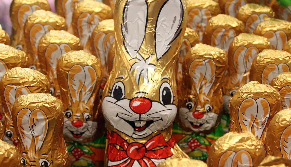 07.04.2014., Sibenik - Cokoladni uskrsnji zecevi u trgovinama privlacni su djeci i odraslima. r"nPhoto: Dusko Jaramaz/PIXSELL