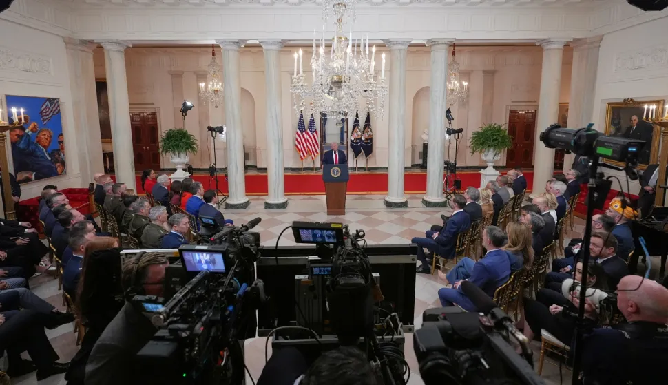 United States President Donald J Trump addresses the nation to give an update of the war against Iran from the Cross Hall of the White House in Washington, DC, USA, on Wednesday, April 1, 2026. Credit: Alex Brandon/Pool via CNP Photo via Newscom Photo: Alex Brandon - Pool via CNP/NEWSCOM